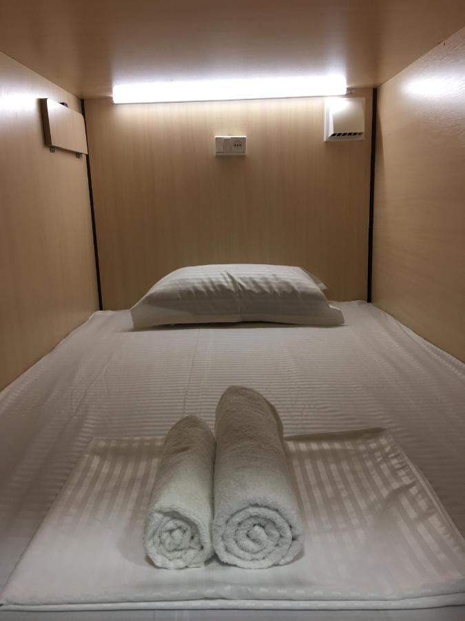 Bonvenon capsule Hostel Erevan Esterno foto