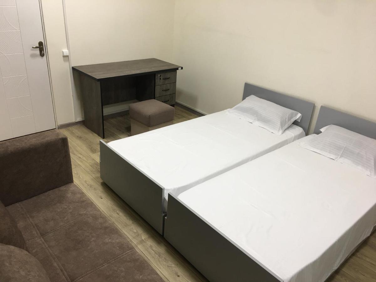 Bonvenon capsule Hostel Erevan Esterno foto